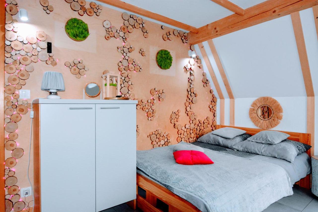 Lux Houses W Domku Tylko Dwa Apartamentyz Jacuzzi Zewnetrznym Gron Exterior photo